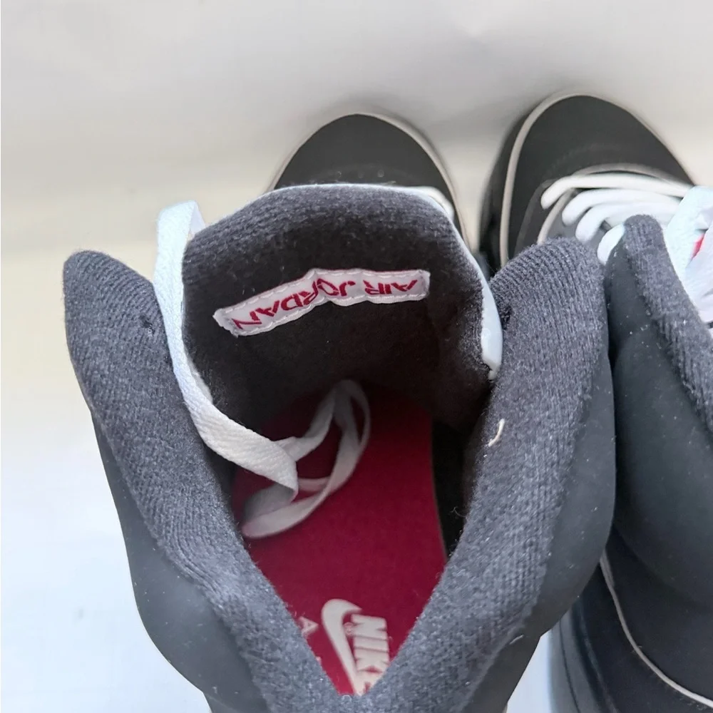 Nike bold black